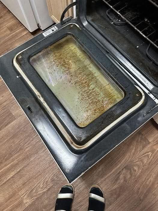How to Clean a Heavily Greased Oven Door Glass