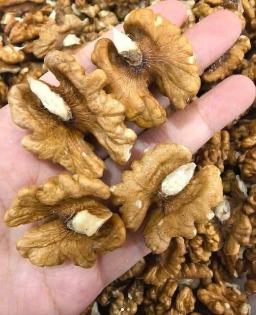 Doctors Reveal: Eating a Handful of Walnuts Every Day Causes This Shocking Change in Your Body