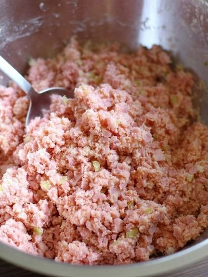 “Tastes Just Like College!”: The Ultimate Retro Ham Salad Recipe That Solved My Decades-Long Search