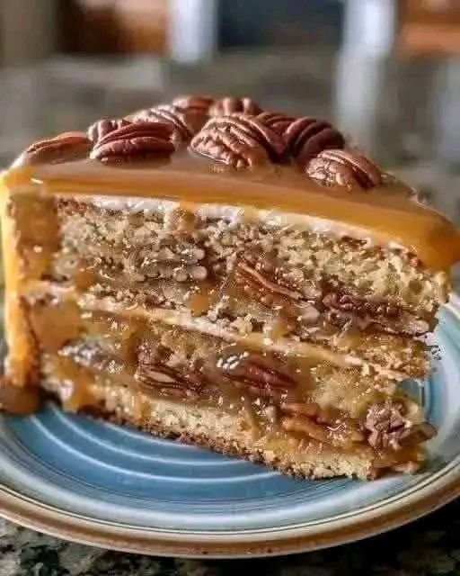 Southern Pecan Caramel Cake 