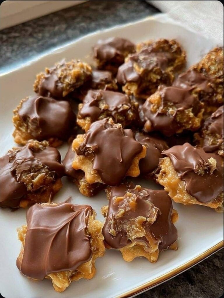 “They Were Gone Before the Coffee Finished Brewing!” — The Legendary Church-Potluck Cookie Recipe