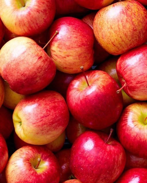 Doctors Reveal What Eating Apples REALLY Causes… (And the Old-Fashioned Recipe You Need to Try)