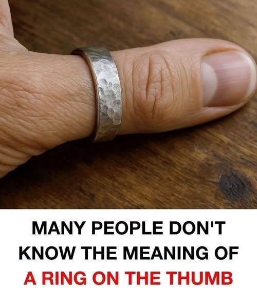 Thumb Rings: What They Symbolize for Women vs. Men – A Hidden Meaning Few Know…